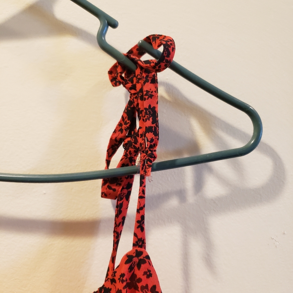 Juniors' Lily Rose Ruffled Tie Shoulder Red Floral Skater Dress Large NWT - Picture 8 of 15